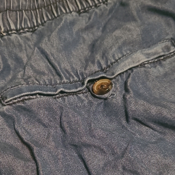 Zenana Outfitters Light Blue Jean Shorts - Picture 6 of 7